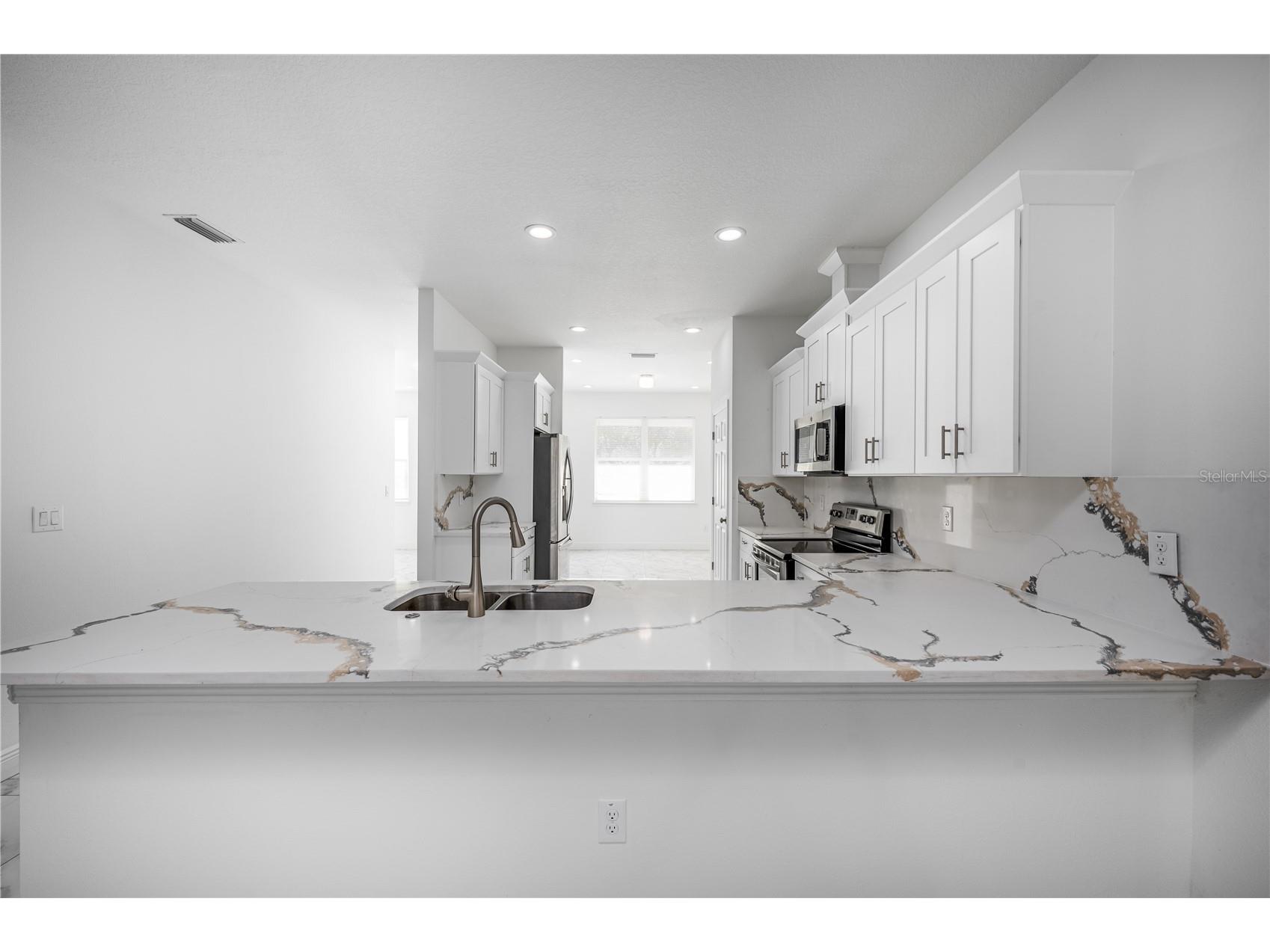 3724 N Whittier Street Tampa FL 33619 TB8494421 image11