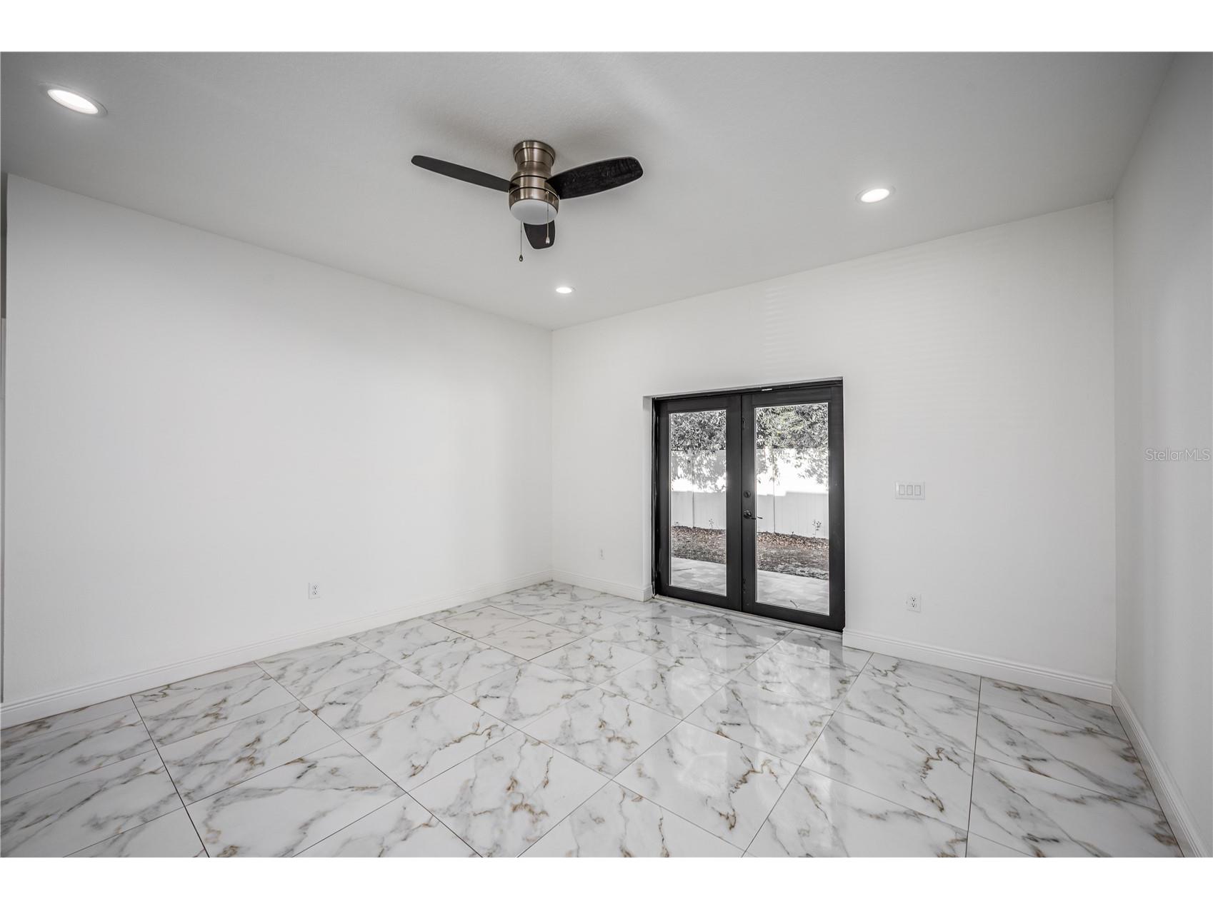 3724 N Whittier Street Tampa FL 33619 TB8494421 image12