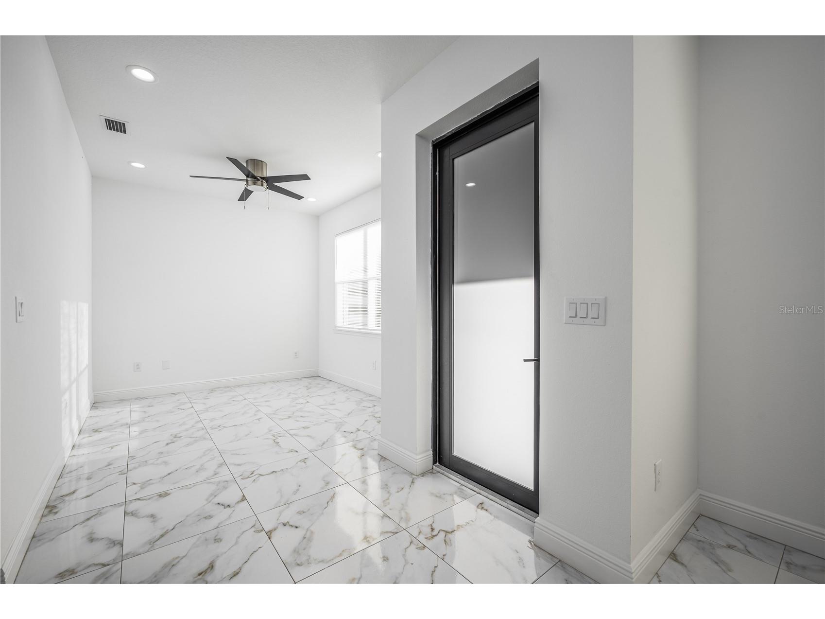 3724 N Whittier Street Tampa FL 33619 TB8494421 image5