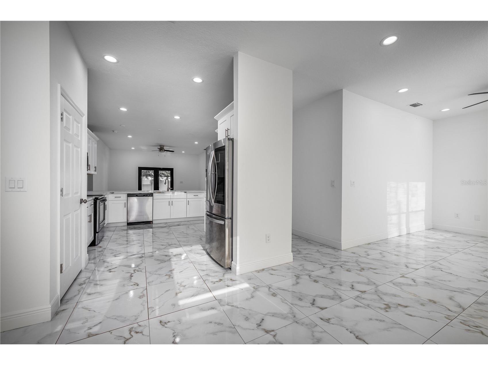 3724 N Whittier Street Tampa FL 33619 TB8494421 image7