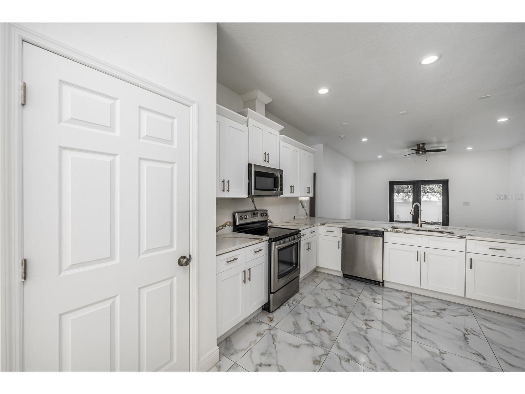 3724 N Whittier Street Tampa FL 33619 TB8494421 image8