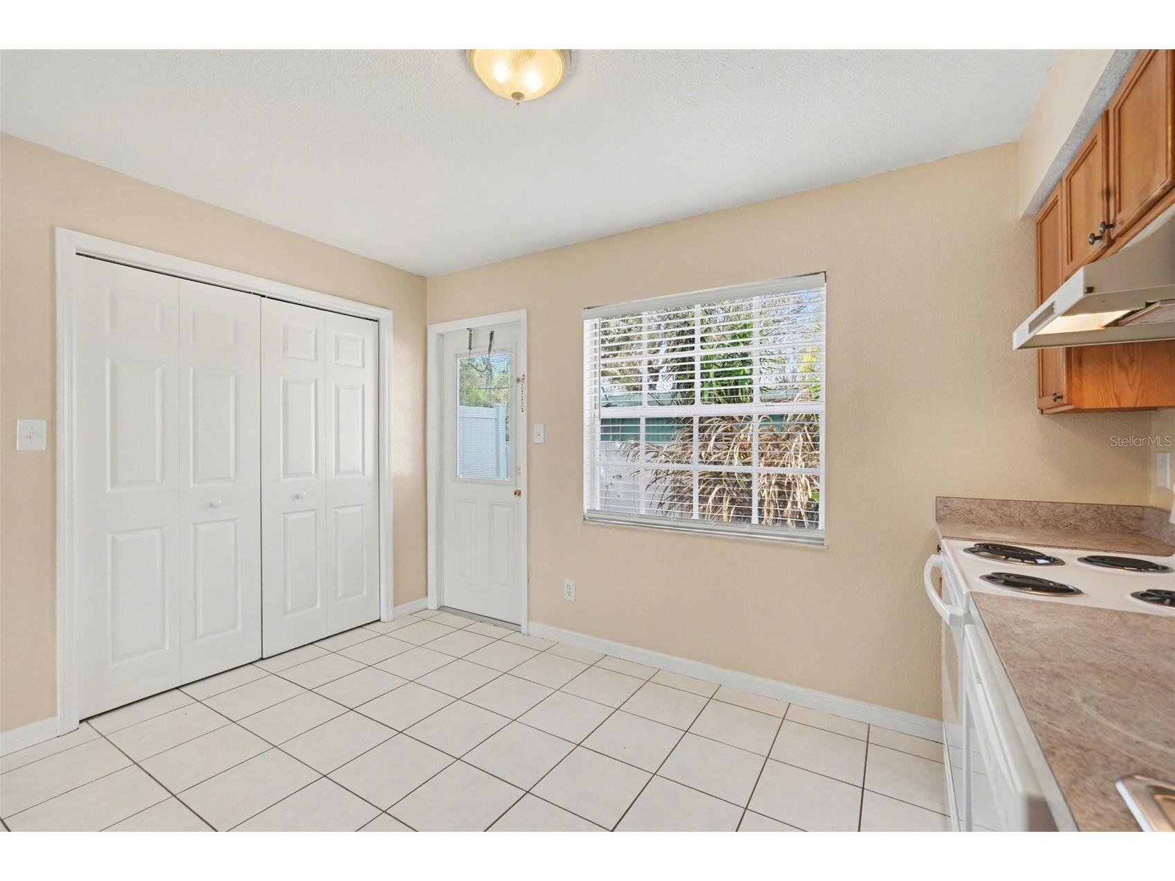37240 Embassy Park Lane Dade City FL 33525 TB8425128 image9