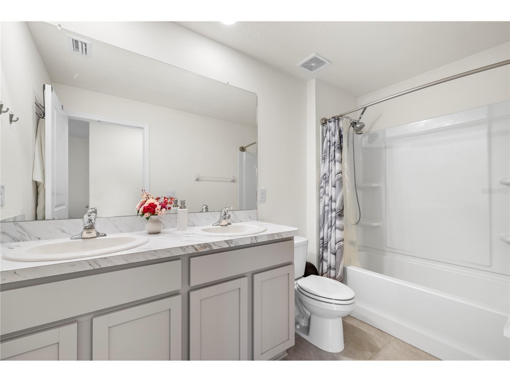 37247 Kings Crown Drive Zephyrhills FL 33541 TB8489589 image30