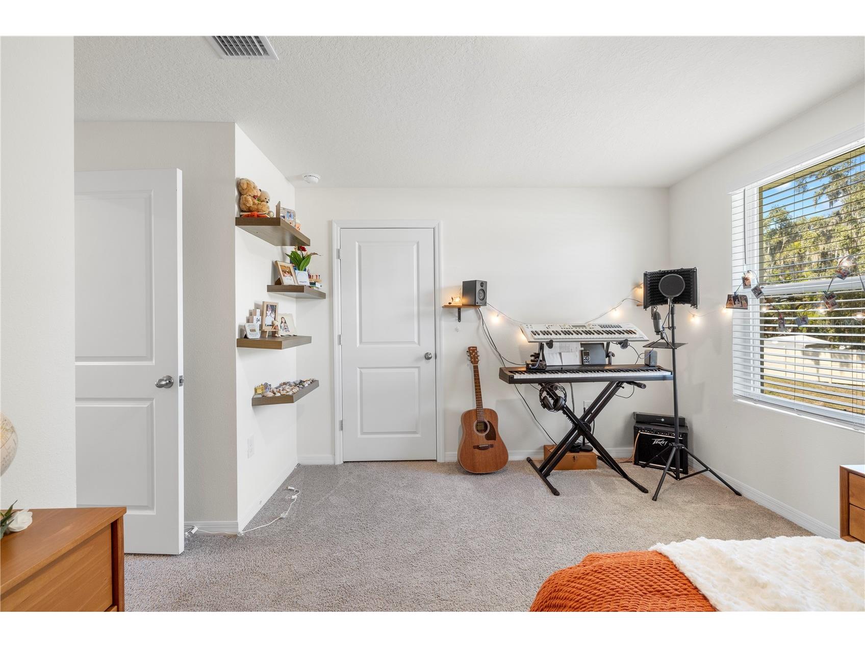 37247 Kings Crown Drive Zephyrhills FL 33541 TB8489589 image33