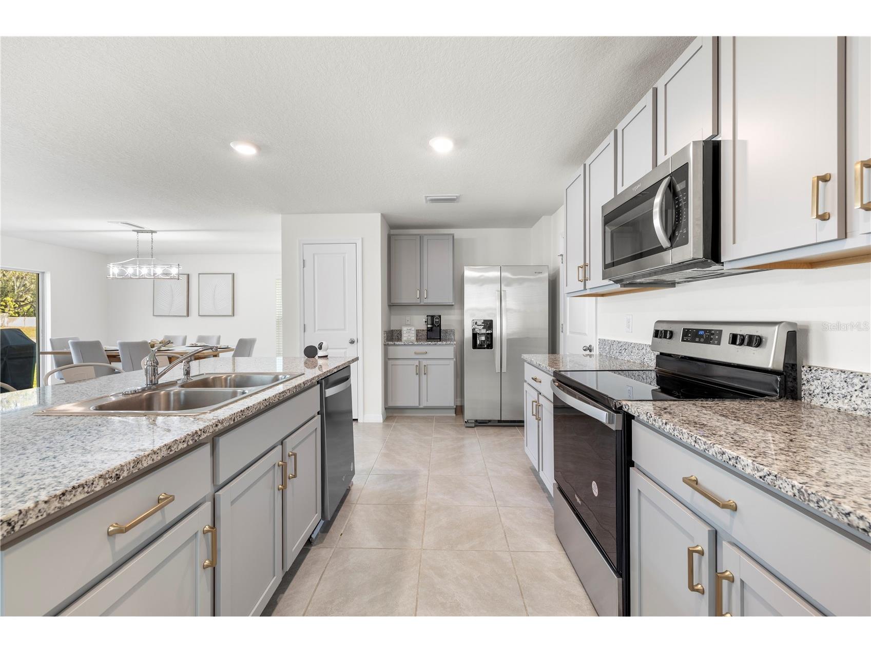 37247 Kings Crown Drive Zephyrhills FL 33541 TB8489589 image4