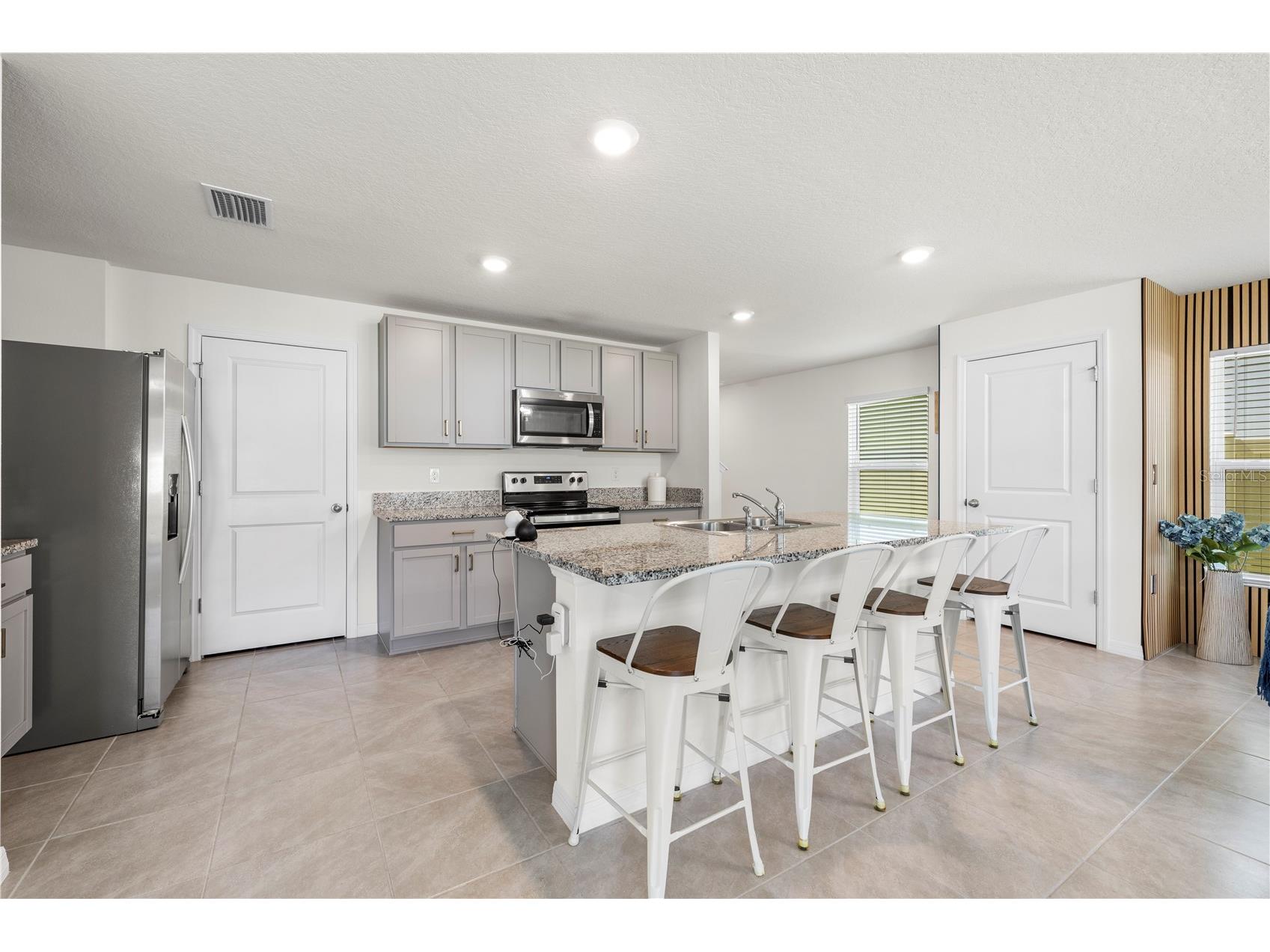 37247 Kings Crown Drive Zephyrhills FL 33541 TB8489589 image7