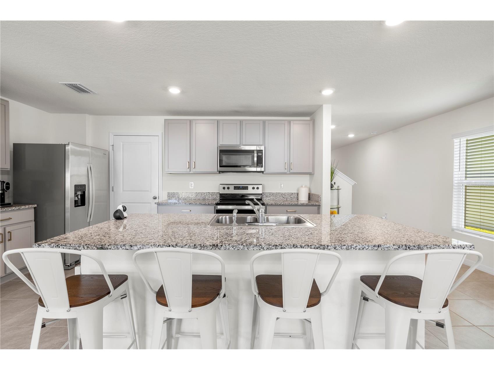 37247 Kings Crown Drive Zephyrhills FL 33541 TB8489589 image8