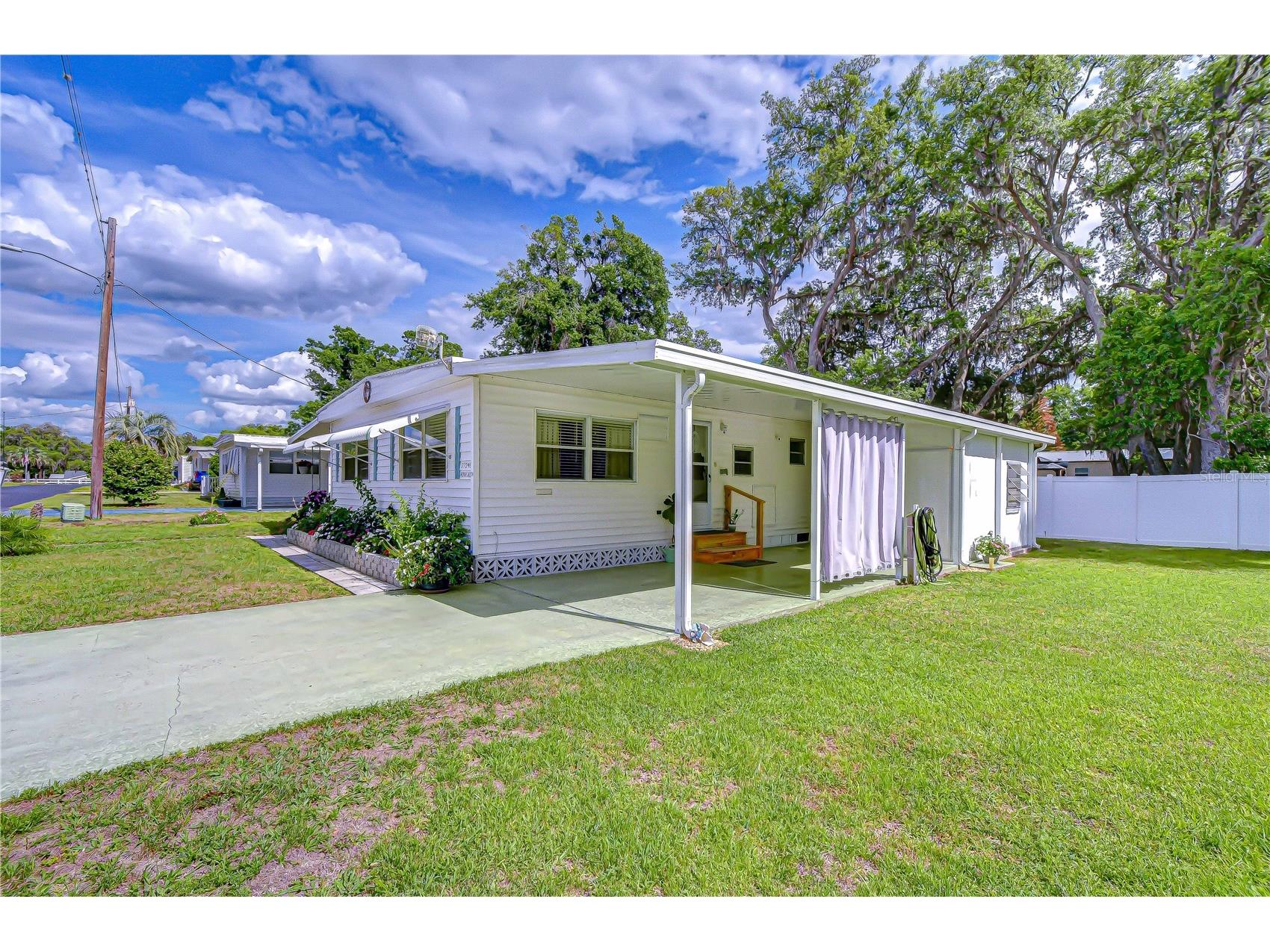 37248 Kinkaid Drive Zephyrhills FL 33541 TB8501551 image2