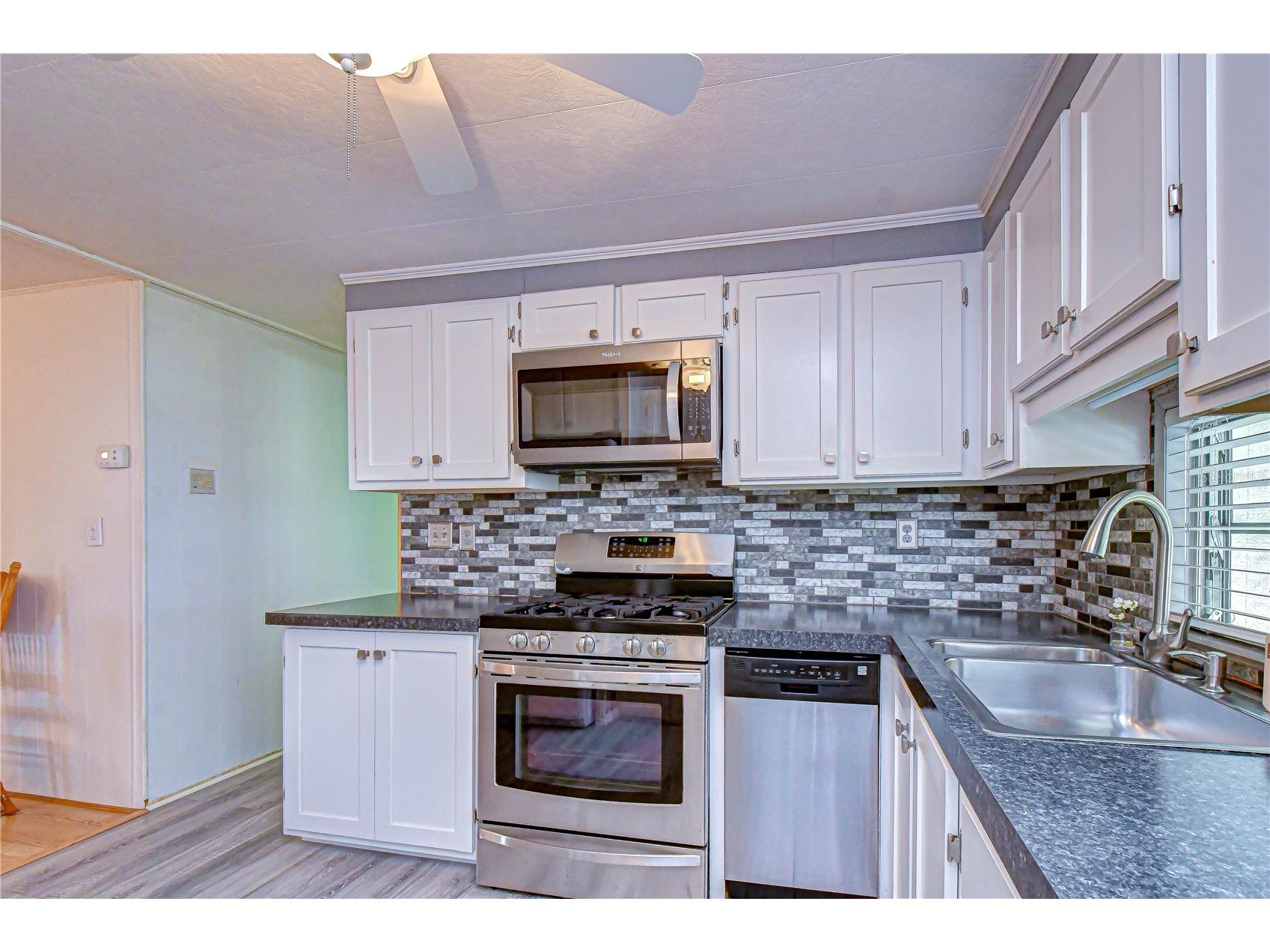 37248 Kinkaid Drive Zephyrhills FL 33541 TB8501551 image8