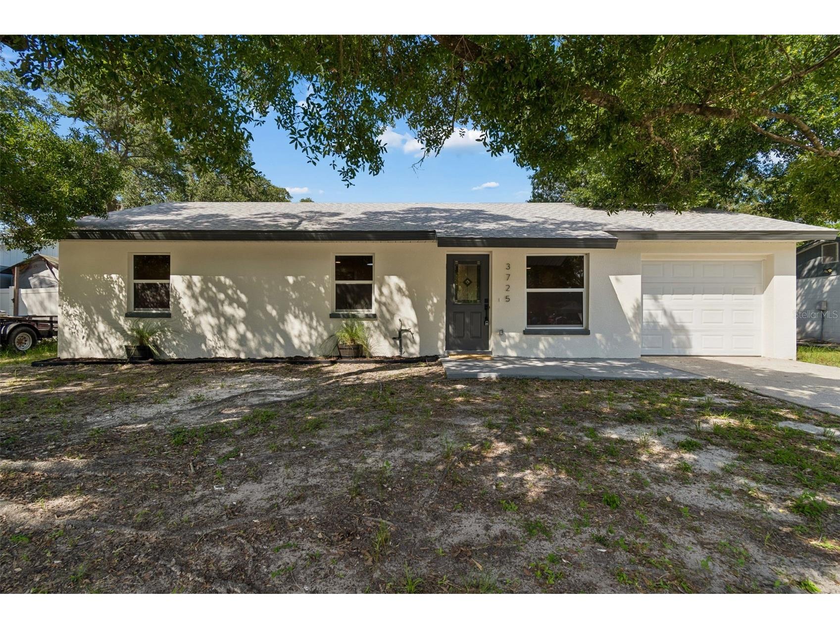 3725 Ambermist Drive Tampa FL 33619 TB8515572 image1