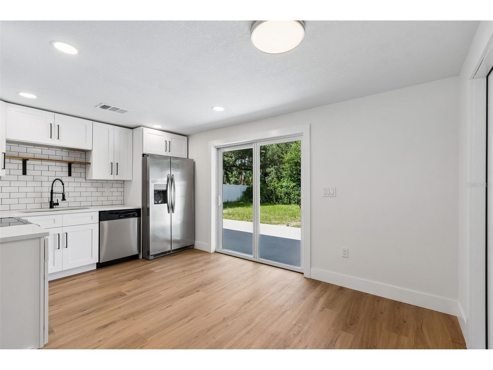 3725 Ambermist Drive Tampa FL 33619 TB8515572 image12