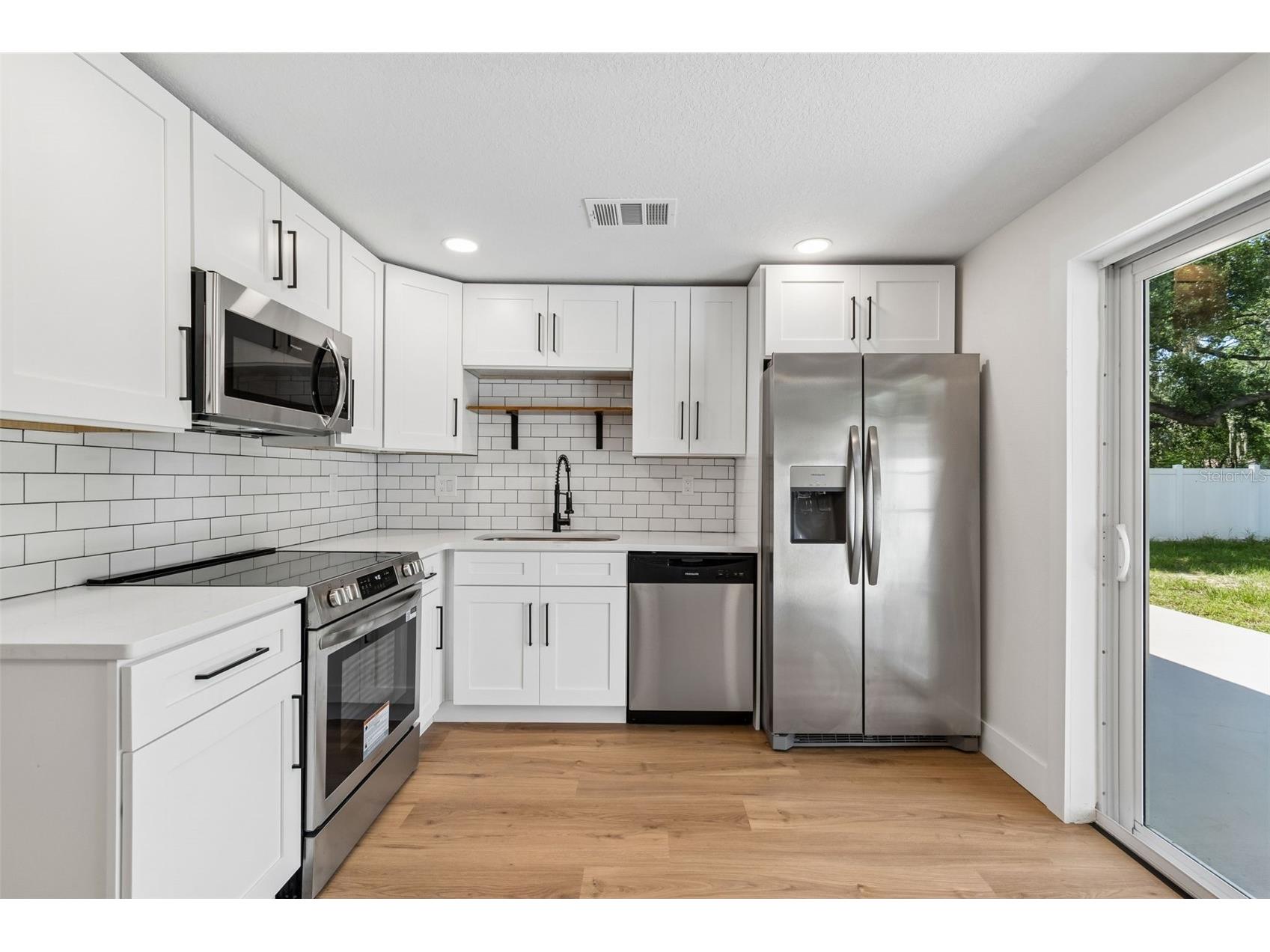 3725 Ambermist Drive Tampa FL 33619 TB8515572 image15