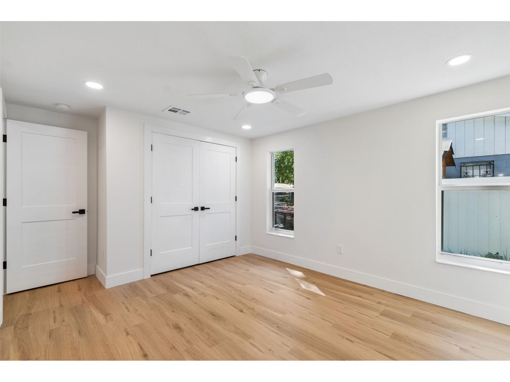 3725 Ambermist Drive Tampa FL 33619 TB8515572 image24