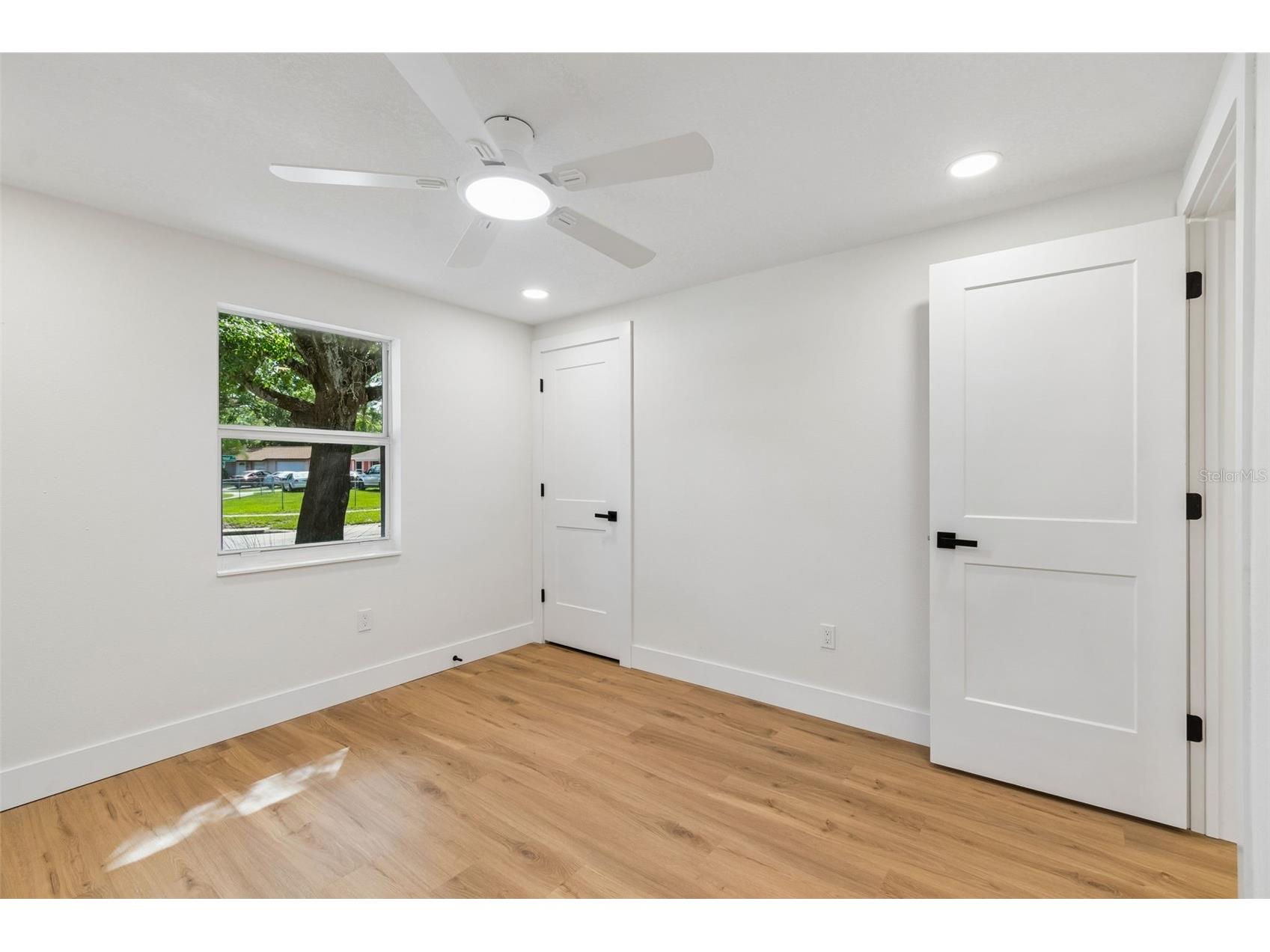 3725 Ambermist Drive Tampa FL 33619 TB8515572 image26