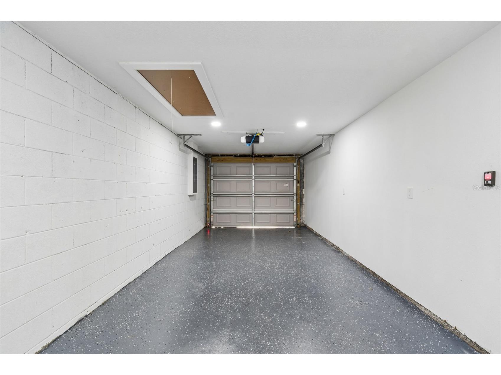 3725 Ambermist Drive Tampa FL 33619 TB8515572 image30