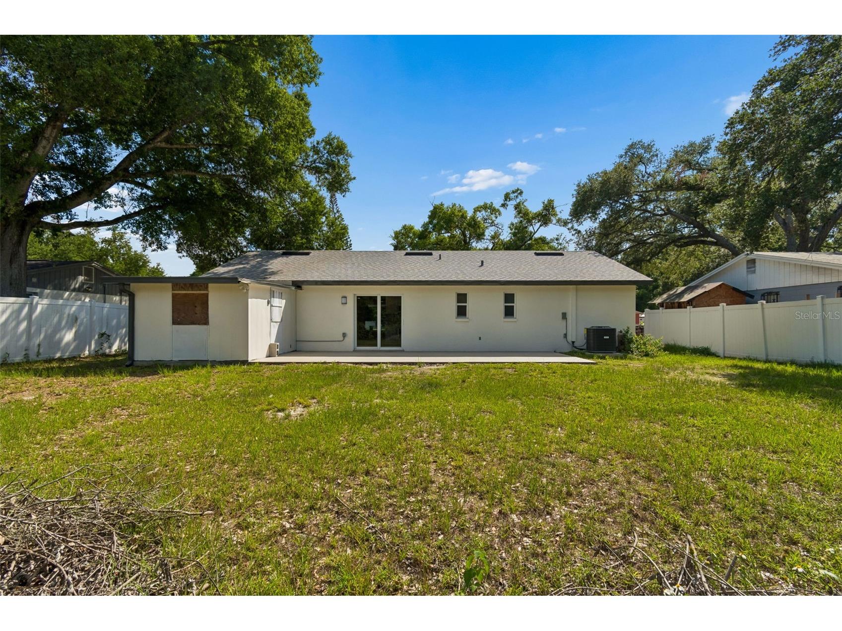 3725 Ambermist Drive Tampa FL 33619 TB8515572 image39
