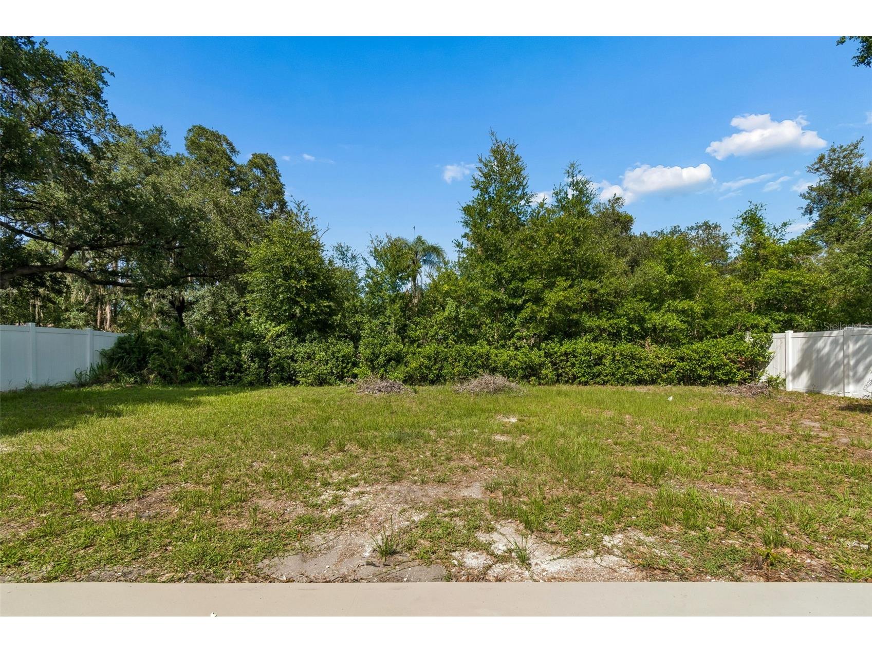 3725 Ambermist Drive Tampa FL 33619 TB8515572 image40