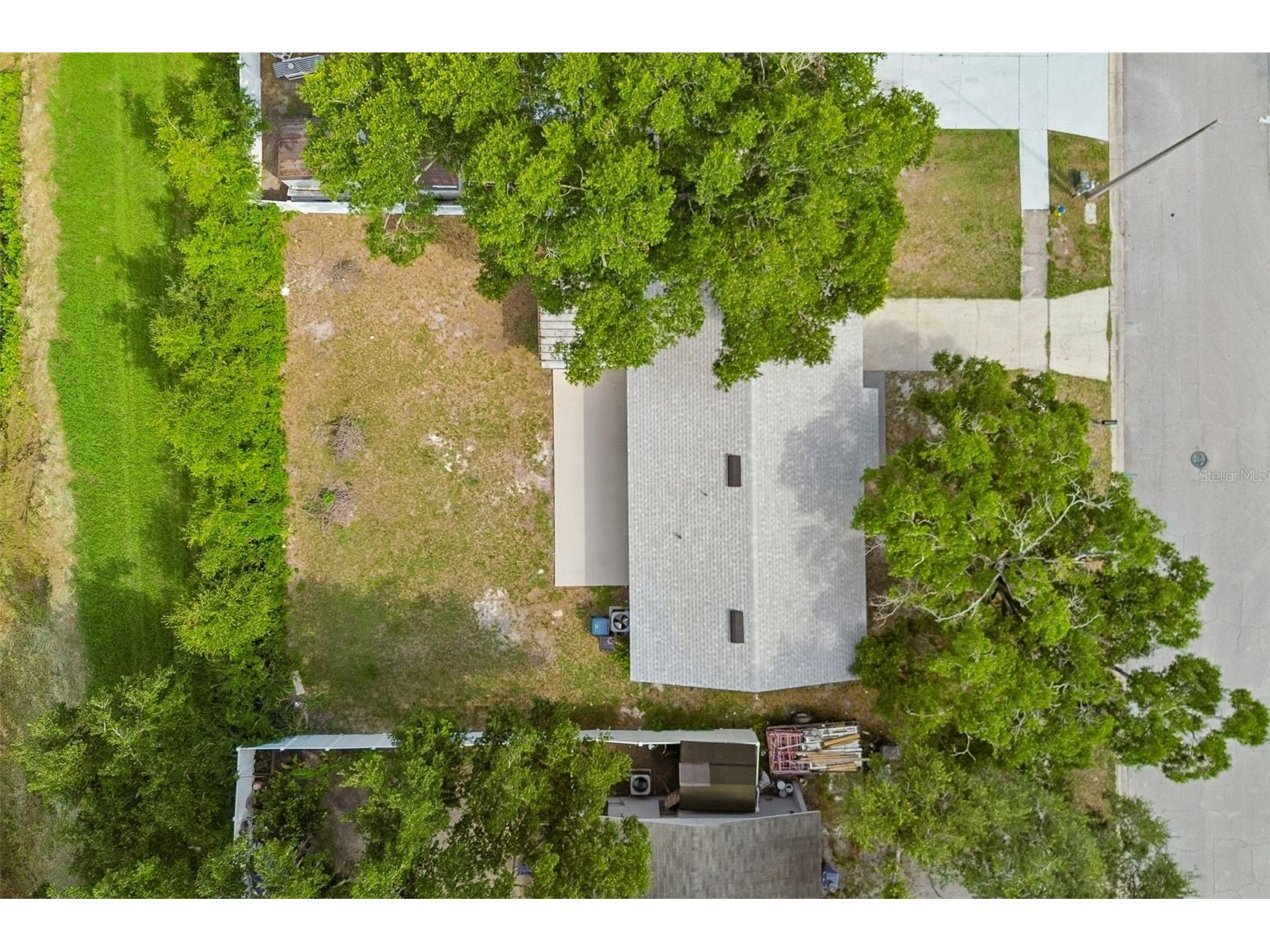 3725 Ambermist Drive Tampa FL 33619 TB8515572 image41