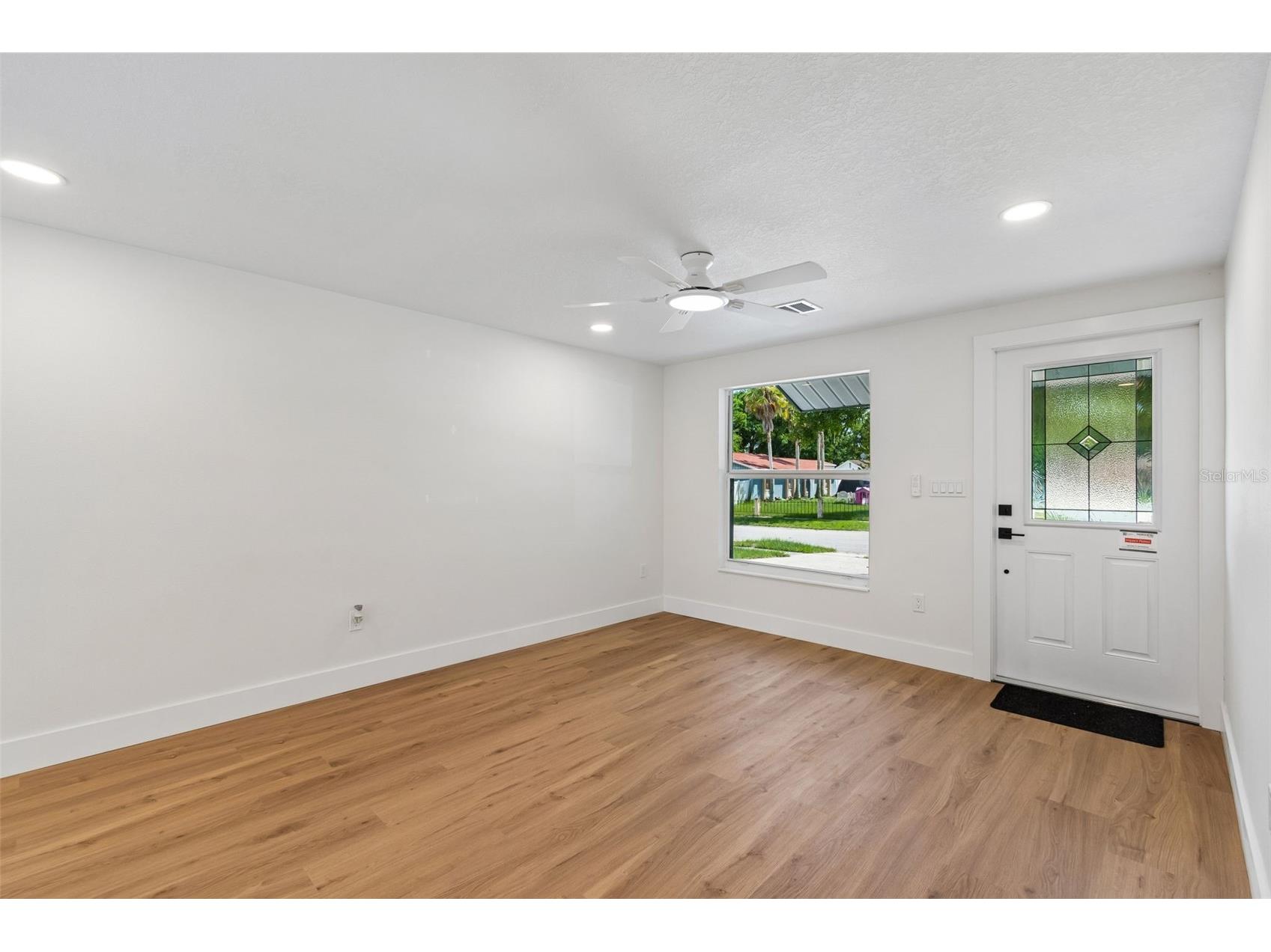 3725 Ambermist Drive Tampa FL 33619 TB8515572 image8