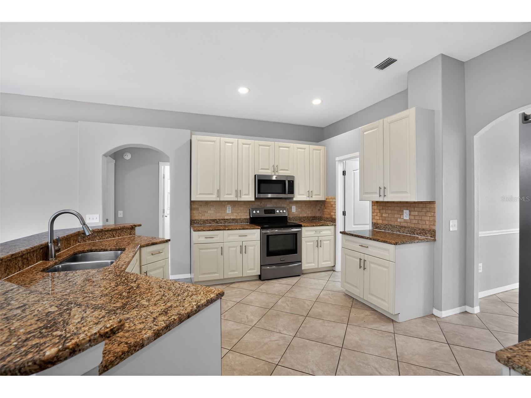 3725 Hollow Wood Drive Valrico FL 33596 TB8493518 image17