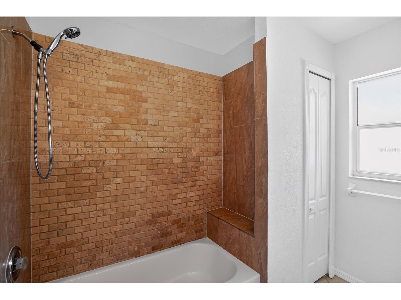 3725 Hollow Wood Drive Valrico FL 33596 TB8493518 image29