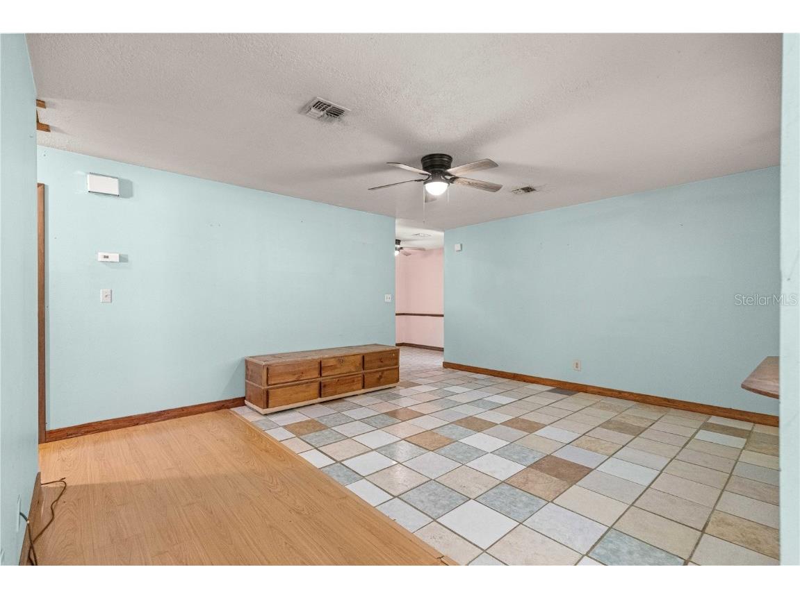 3725 NE 18th Avenue Ocala FL 34479 OM706558 image5