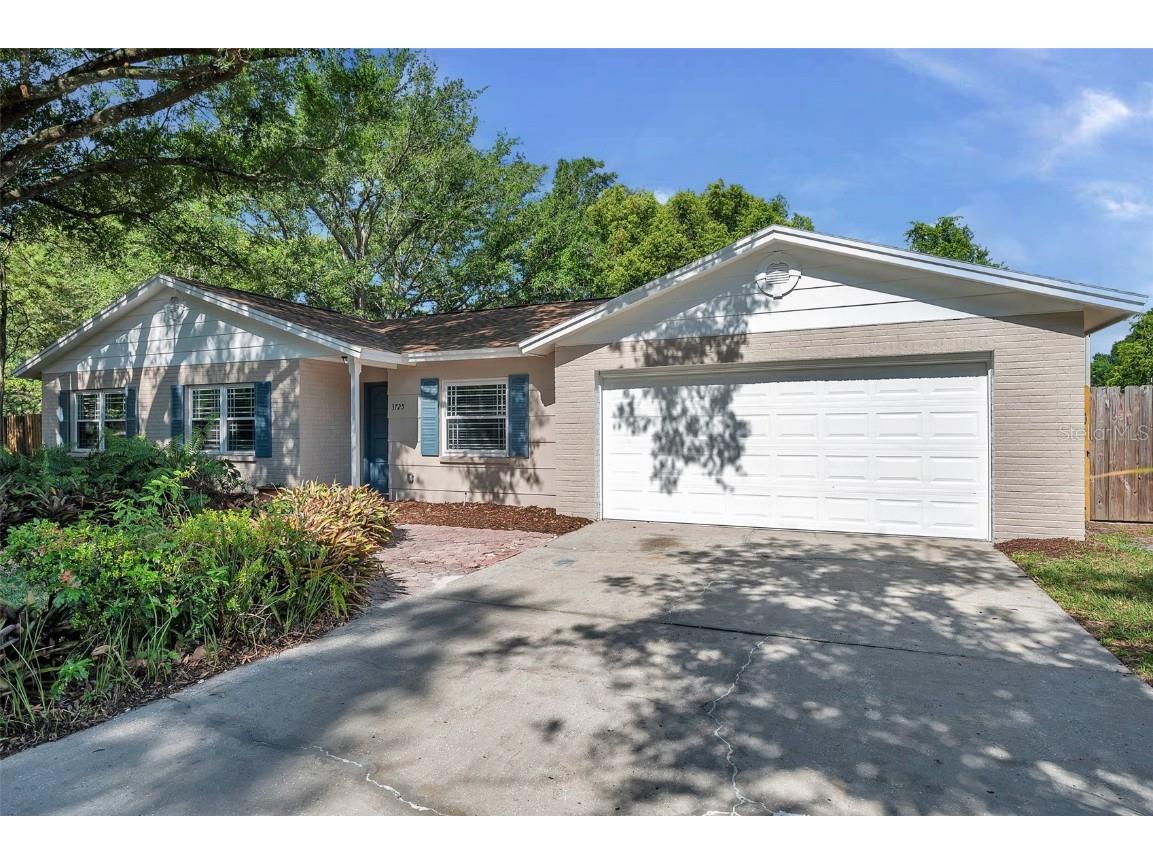 3725 Thornwood Drive Tampa FL 33618 T3529185 image1