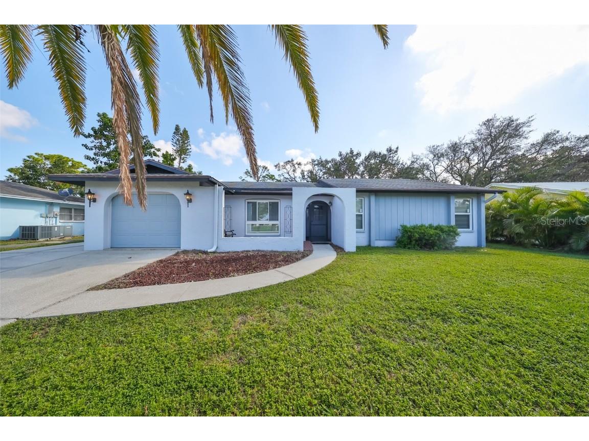 3725 Woodmont Drive Sarasota FL 34232 A4627342 image1