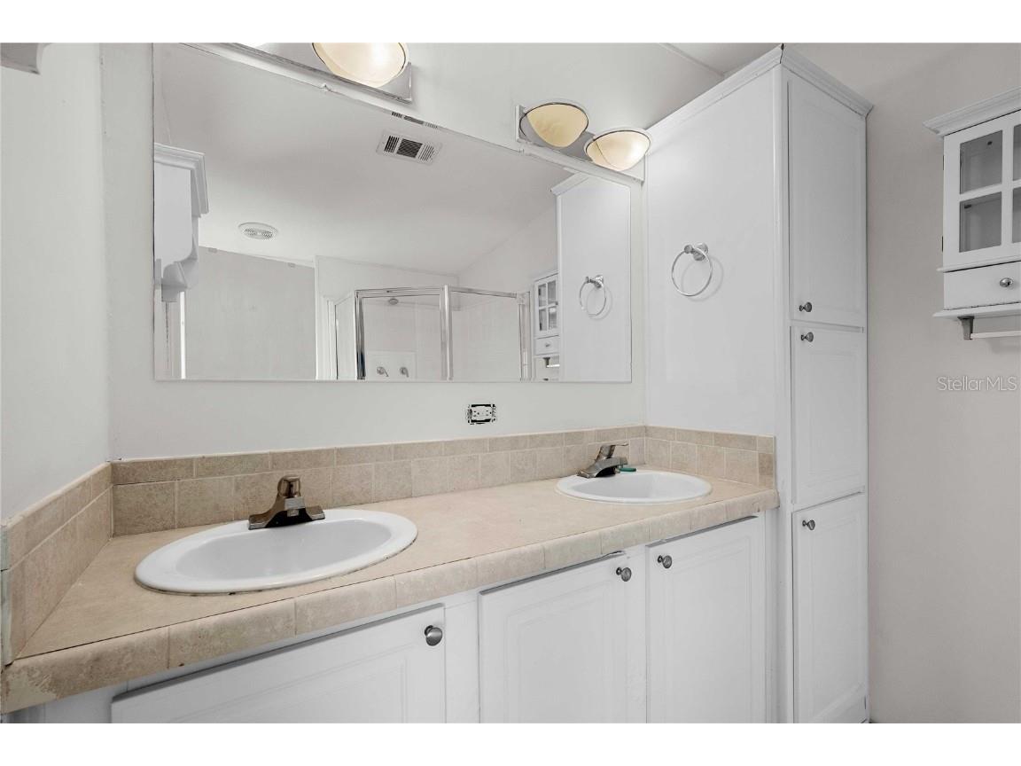 37251 Lois Avenue Zephyrhills FL 33542 TB8448252 image16