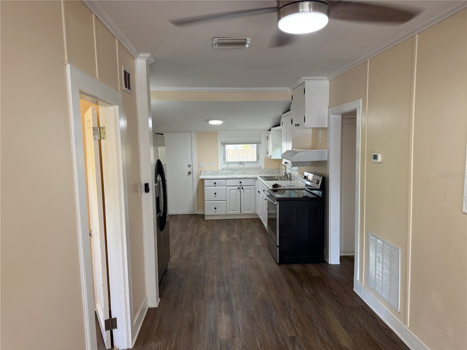3726 18th Avenue S Saint Petersburg FL 33711 TB8512196 image17