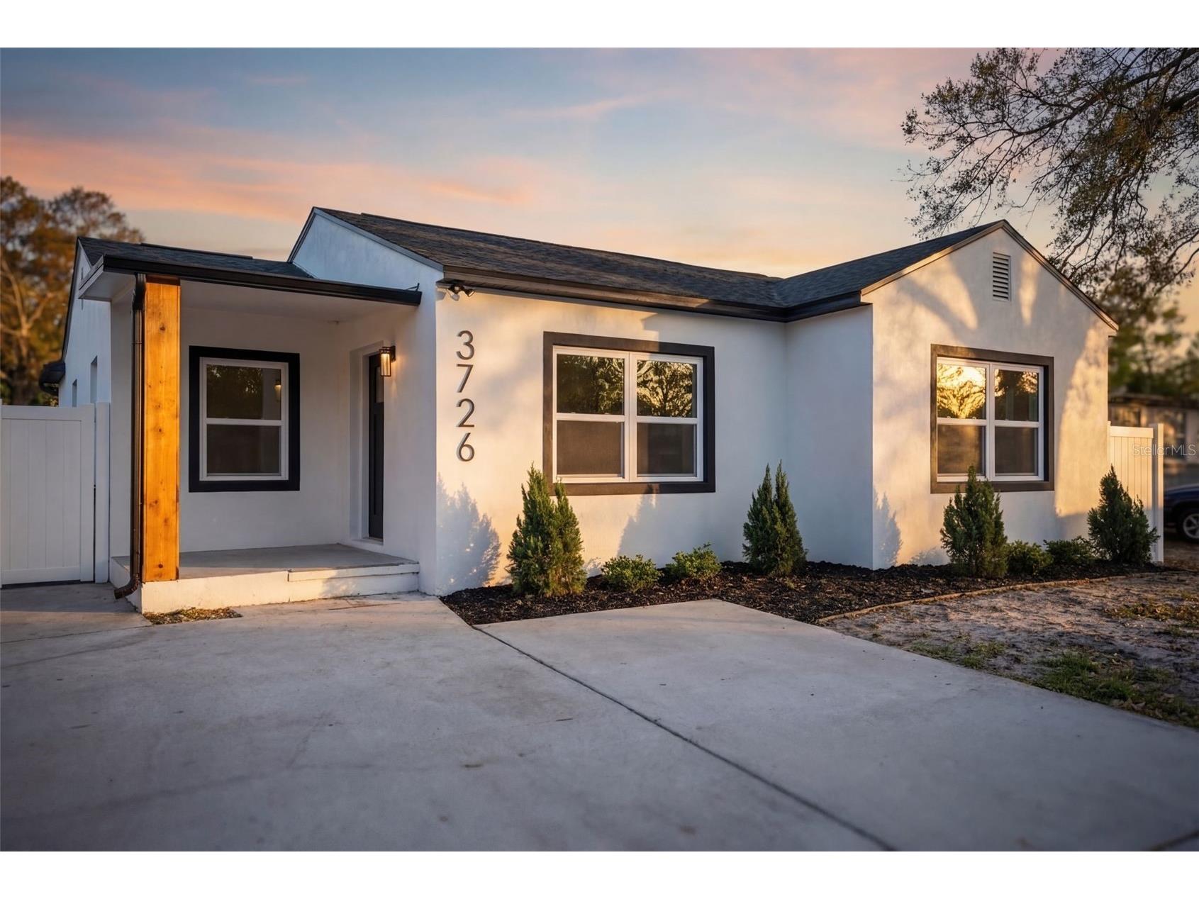 3726 53 Avenue N Saint Petersburg FL 33714 TB8483780 image1