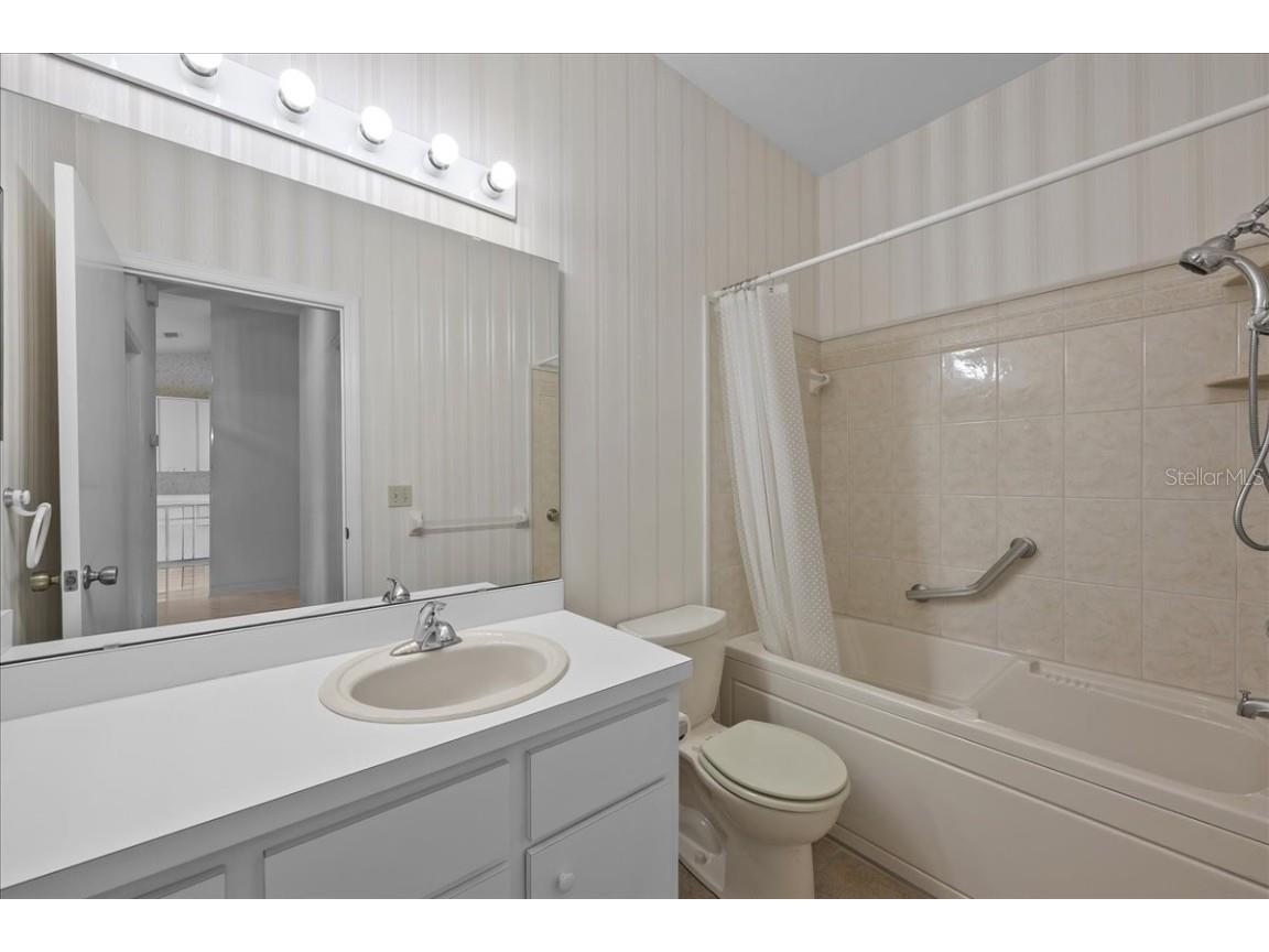 3726 NW 53rd Road Gainesville FL 32653 GC533839 image14