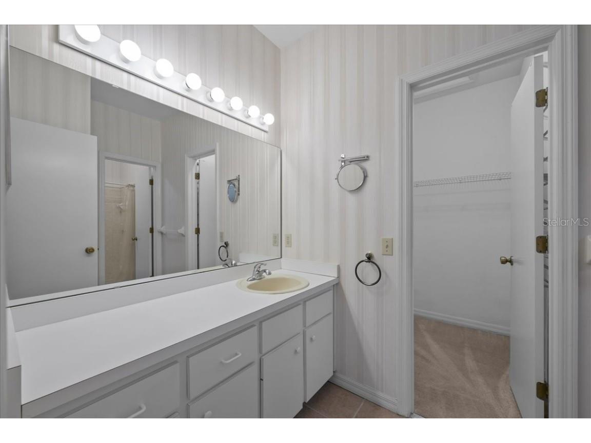 3726 NW 53rd Road Gainesville FL 32653 GC533839 image17