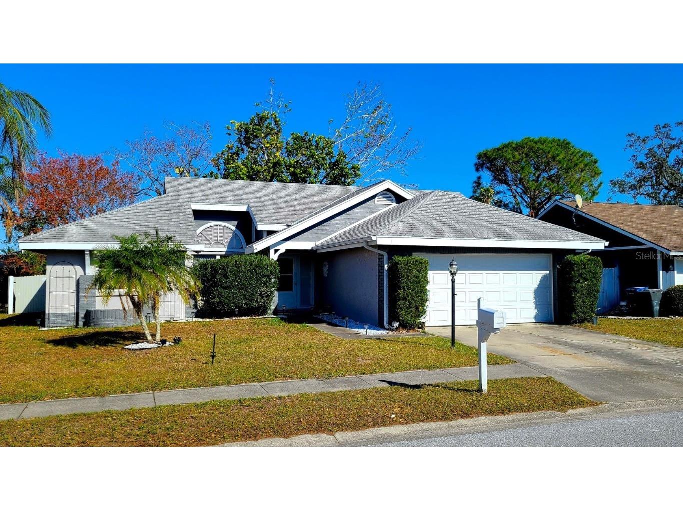 3727 75th Drive E Sarasota FL 34243 A4635305 image1