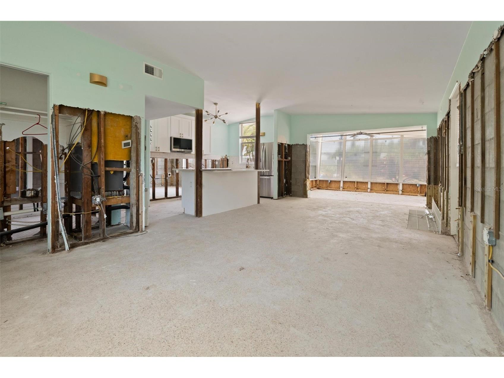 3727 Alabama Avenue NE Saint Petersburg FL 33703 TB8506975 image5