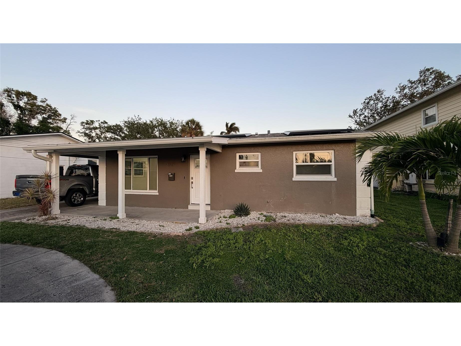 3727 Overlook Drive NE Saint Petersburg FL 33703 O6401952 image2