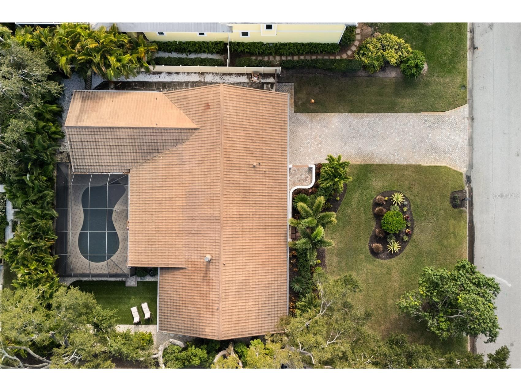 3727 Tangier Terrace Sarasota FL 34239 A4693739 image4