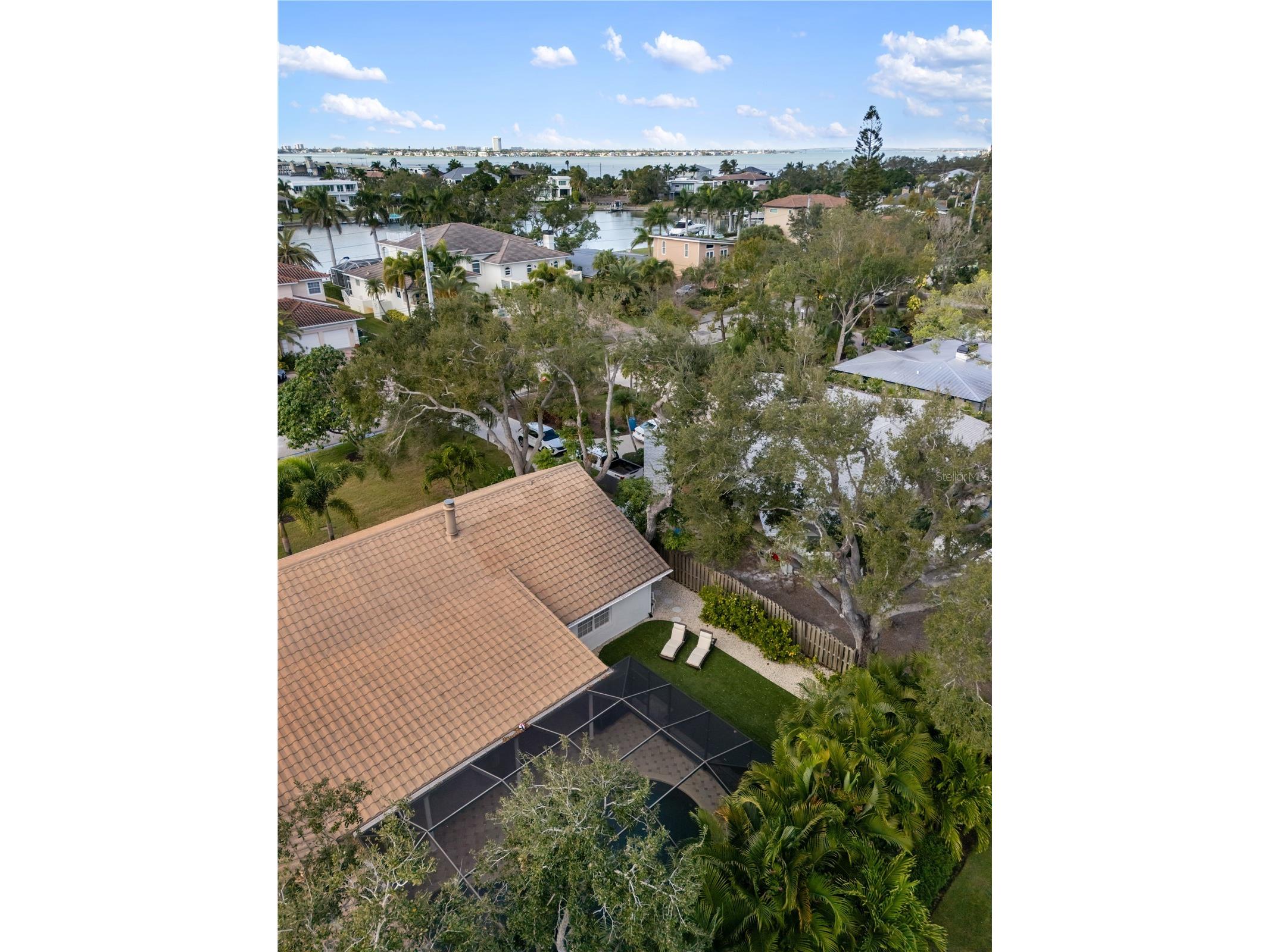 3727 Tangier Terrace Sarasota FL 34239 A4693739 image9