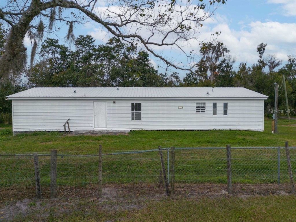 3727 Timberlake Road E Lakeland FL 33810 L4940823 image1