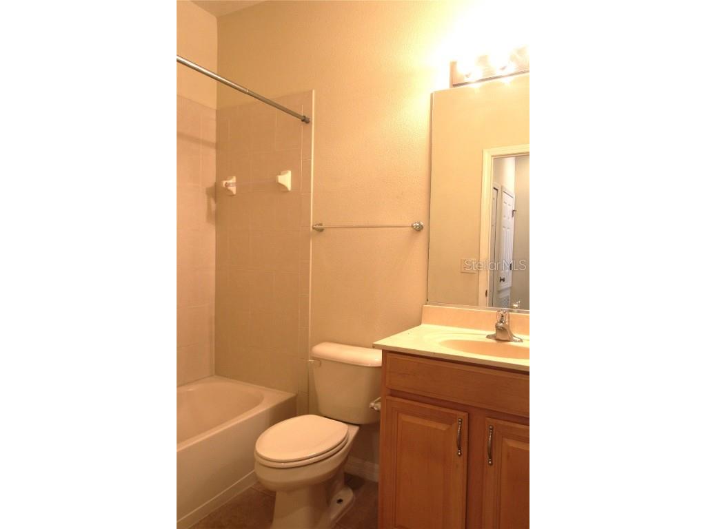 3729 Parkridge Circle #6-204 Sarasota FL 34243 A4667796 image12