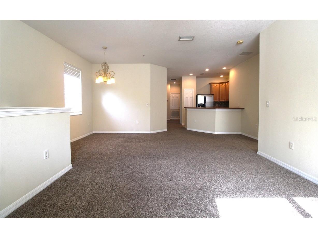 3729 Parkridge Circle #6-204 Sarasota FL 34243 A4667796 image4