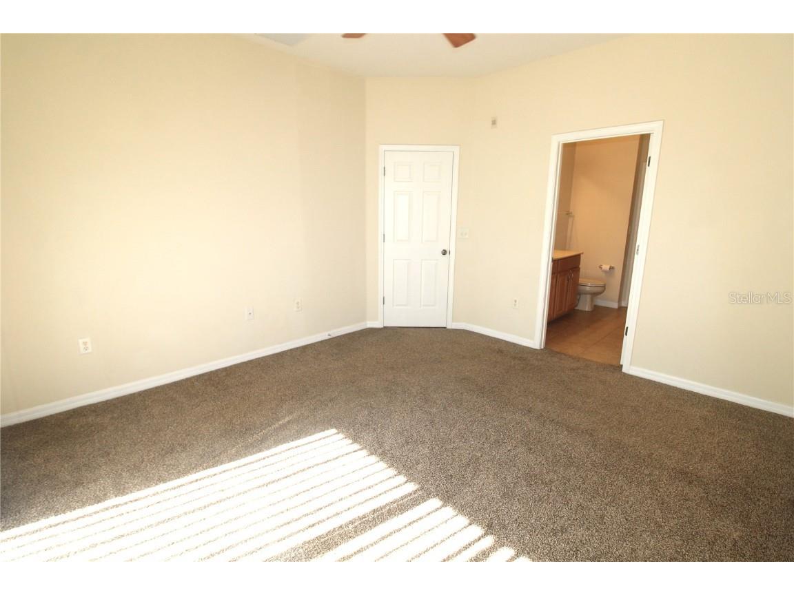 3729 Parkridge Circle #6-204 Sarasota FL 34243 A4667796 image7