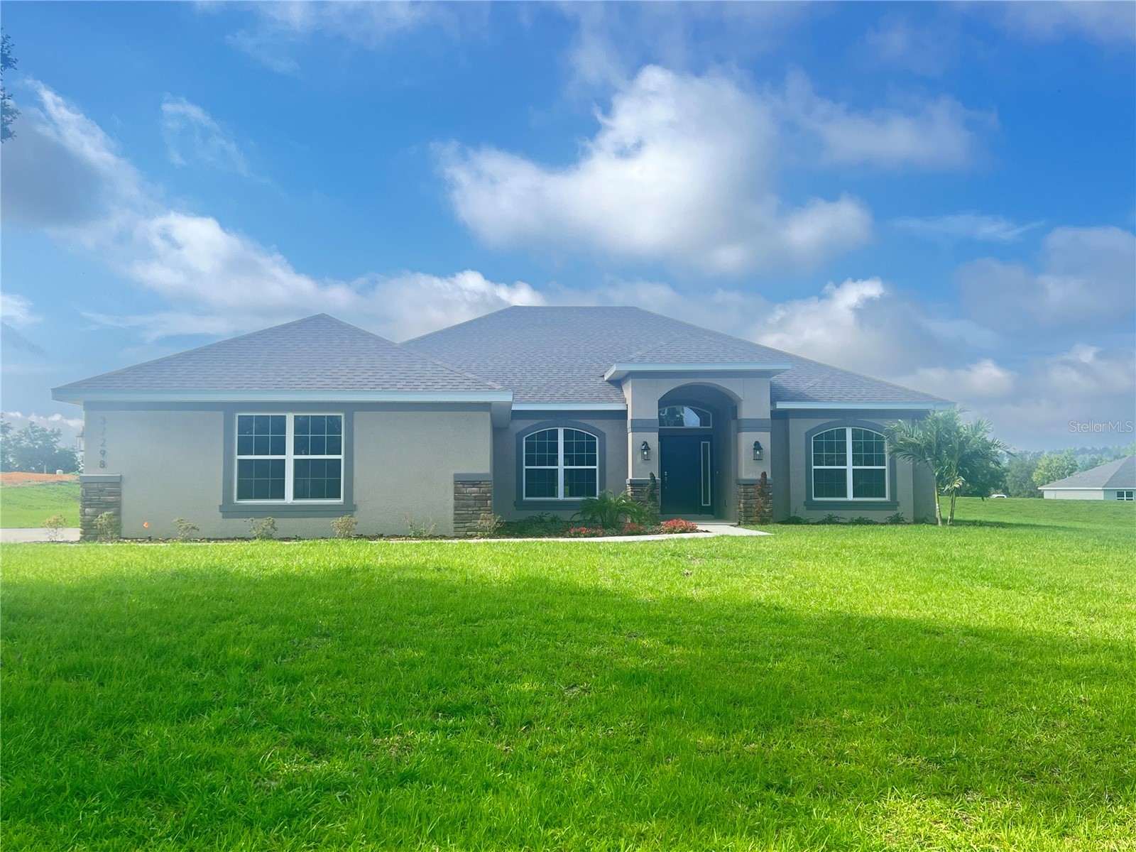 37298 Hidden View Circle Dade City FL 33523 TB8456386 image1