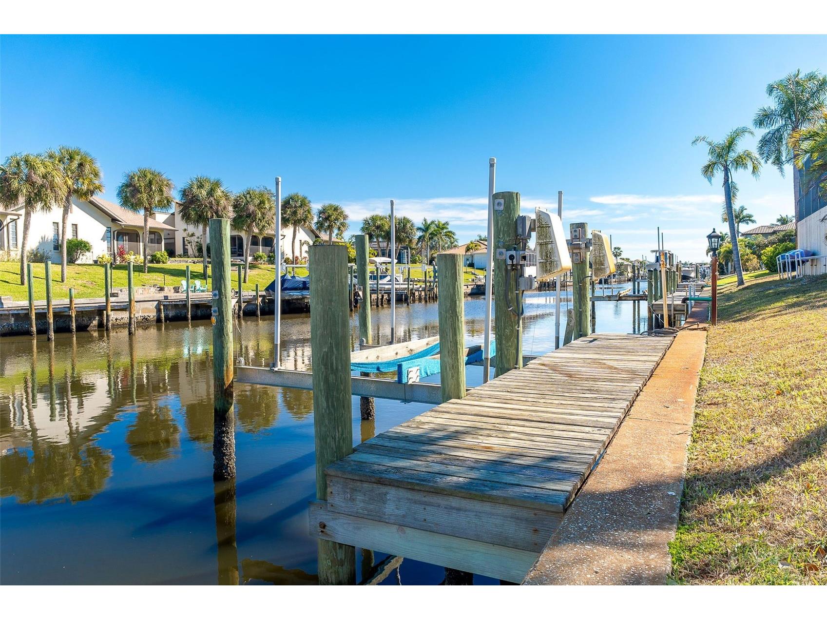 373 Ardenwood Drive Englewood FL 34223 - WINDSOR CANAL D6145732 image3
