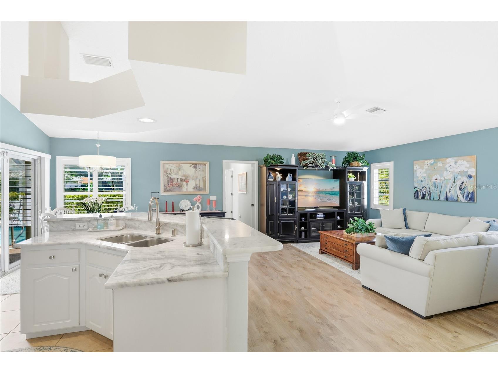 373 Roseling Circle Venice FL 34293 A4681755 image10