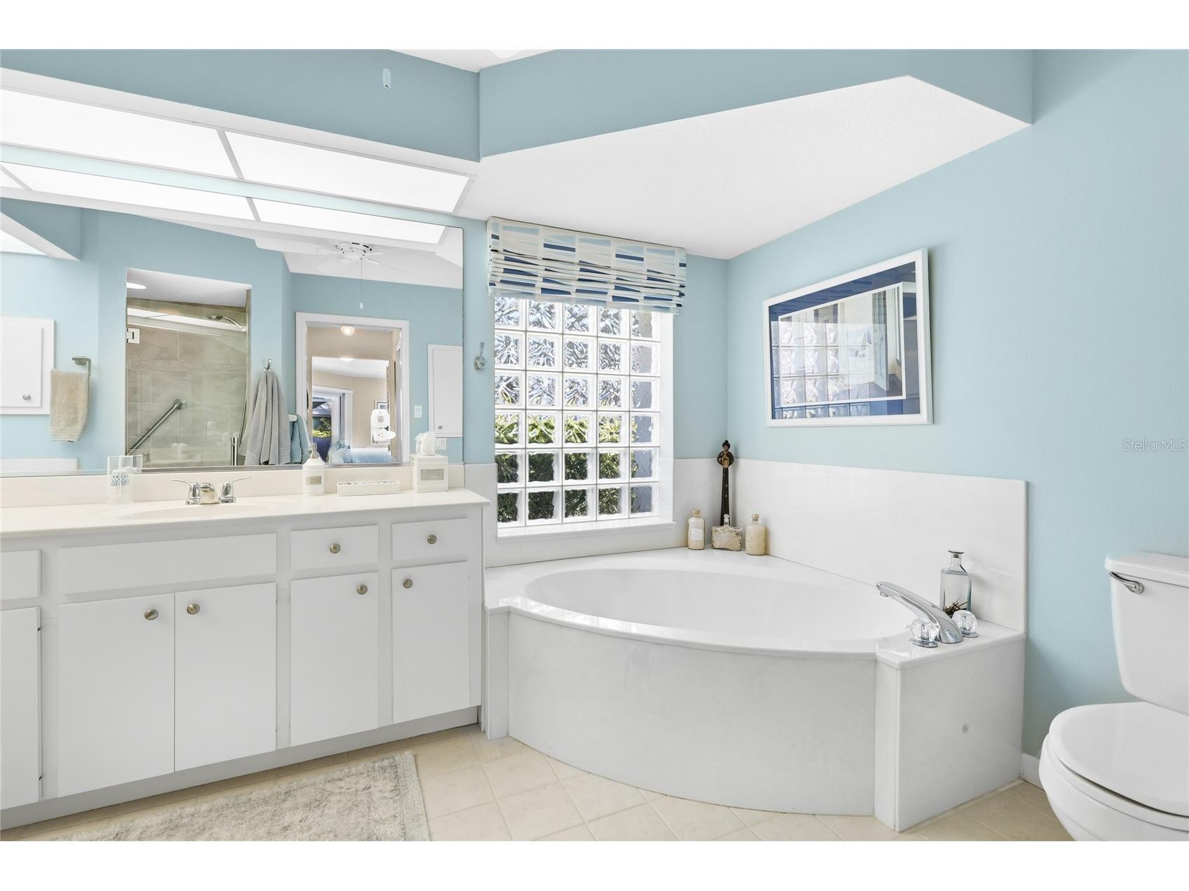 373 Roseling Circle Venice FL 34293 A4681755 image21