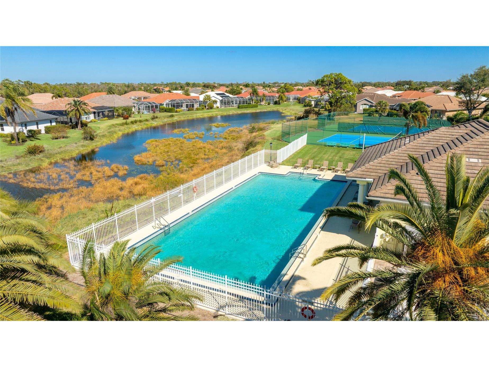 373 Roseling Circle Venice FL 34293 A4681755 image44