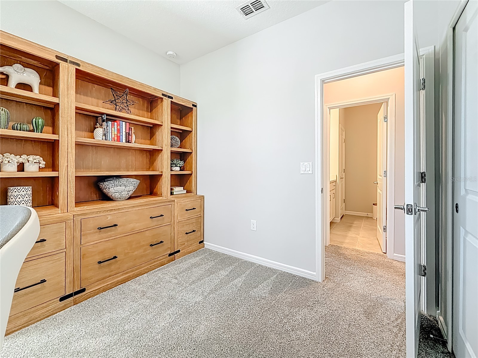 373 Sandbar Avenue NE Saint Petersburg FL 33716 TB8448413 image42