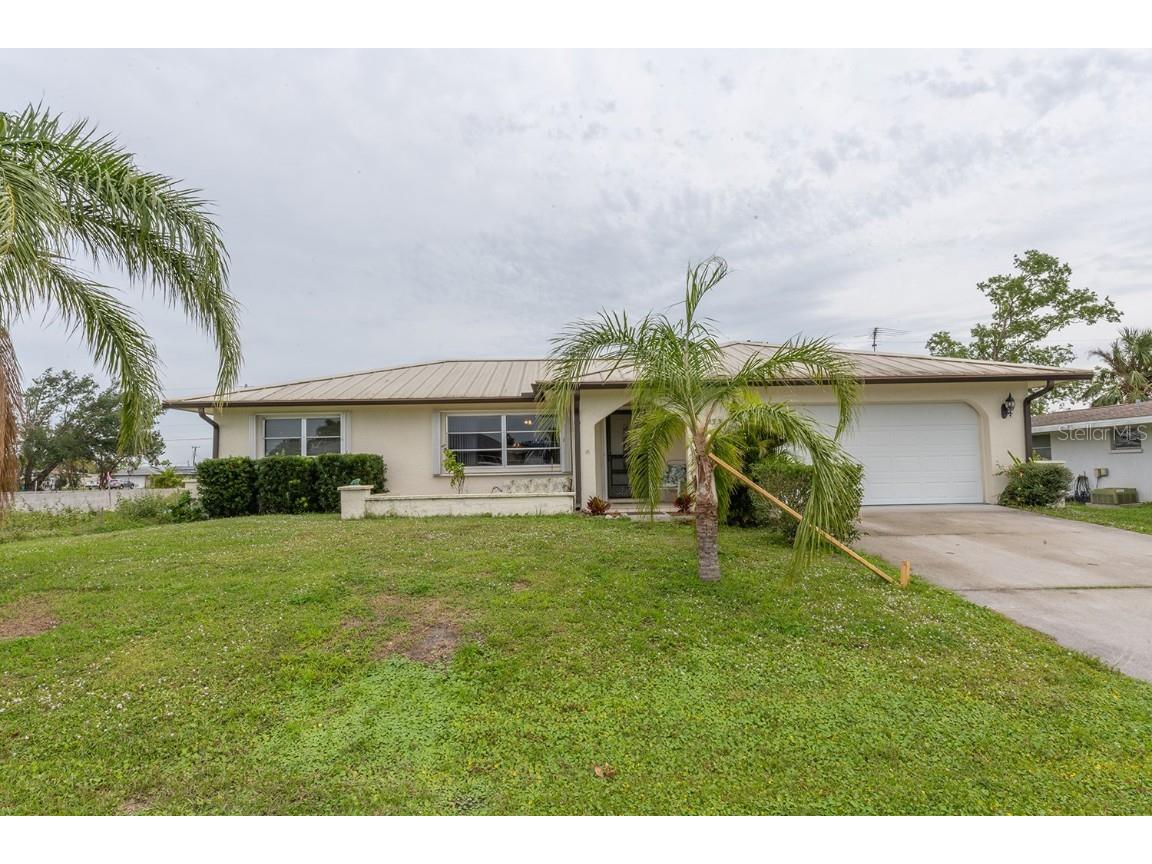 373 Seminole Boulevard NW Port Charlotte FL 33952 C7469291 image1