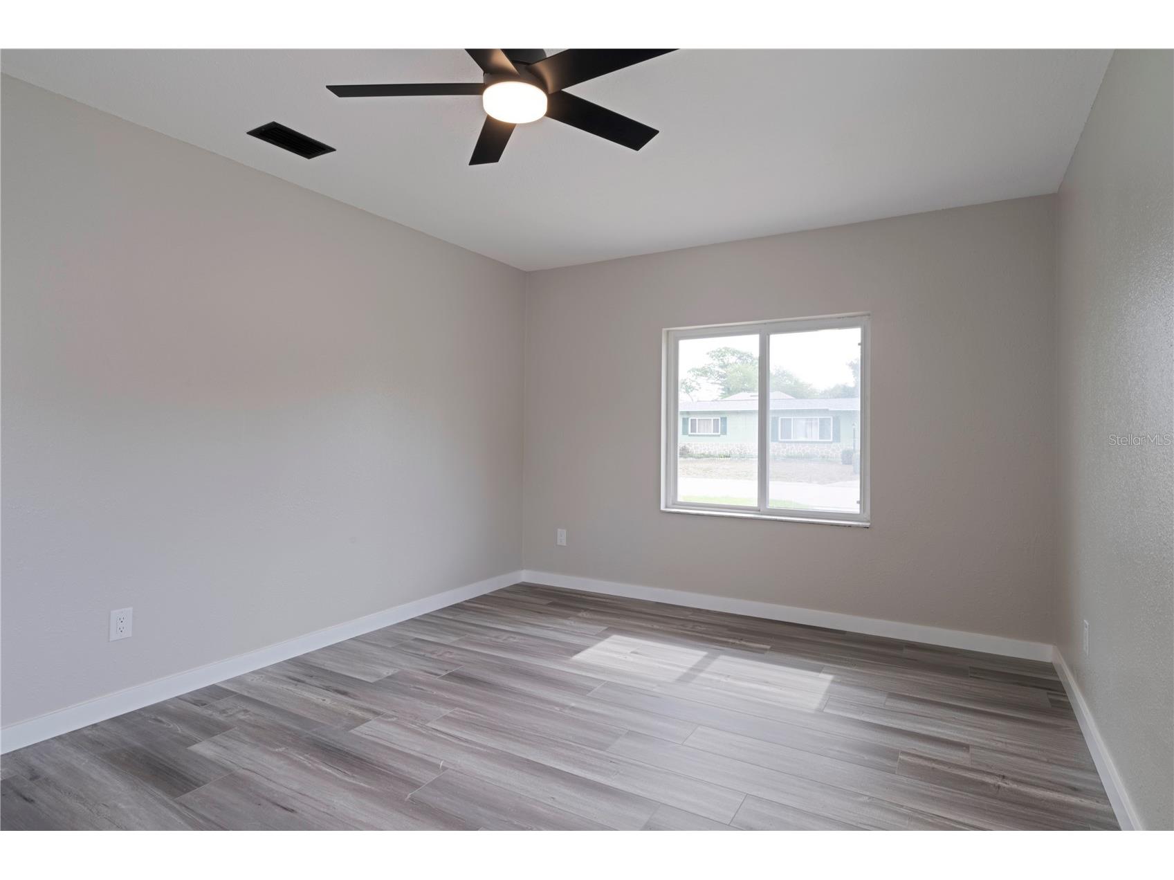 3730 75th Street N Saint Petersburg FL 33710 TB8514961 image21